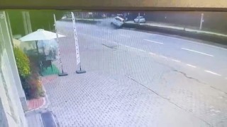 Taklalar atan otomobilden burnu kanamadan çıktı