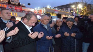 Tanju Özcan umre yolculuğuna dualarla uğurlandı