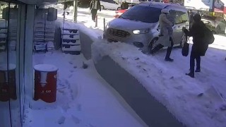 Tatvanda kayan araç facianın eşiğinden döndü