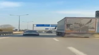 Tehlike saçan tır şoförünü silah doğrultup durdurdular