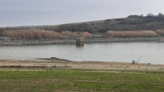 Tekirdağdaki Hayrabolu Göletinde su seviyesi ciddi oranda düştü