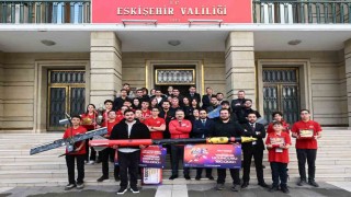 TEKNOFESTte derece elde eden öğrenciler Vali Aksoyu ziyaret etti