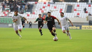 TFF 3. Lig: Karşıyaka: 3 - Bornova 1877: 1