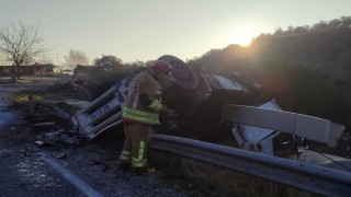 Tır kontrolden çıktı: 1 yaralı