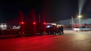 Tırdan sızan kimyasal maddeden etkilenen 5 kişi hastanelik oldu