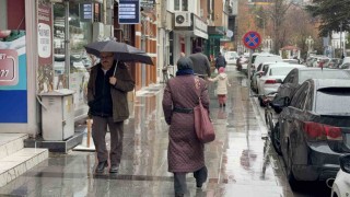Tokatta kent merkezinde yağmur, yüksek kesimlerinde ise kar etkili oldu