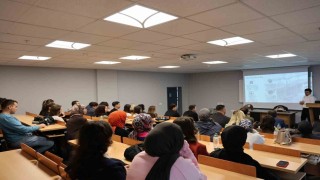 Topraklı ve topraksız seralarda üretim yöntemleri anlatıldı