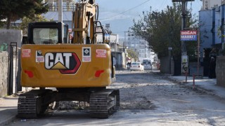 Trafik Yükünü Taşıyan Sokak Yenileniyor