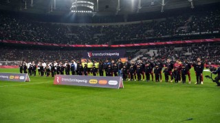Trendyol Süper Lig: Beşiktaş: 0 - Gaziantep FK: 1 (Maç devam ediyor)