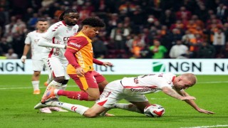 Trendyol Süper Lig: Galatasaray: 2 - Samsunspor: 0 (İlk yarı)