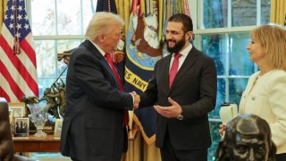 Trump: Suriye Devlet Başkanı Ahmed eş-Şara, iyi şeyler olması ve Suriye ile İsrailin müreffeh bir ilişki kurmasını sağlamak için gayretle çalışıyor