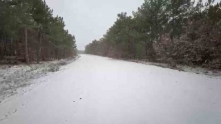 Türkmendağı etekleri beyaza büründü