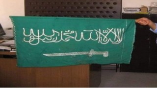 Üç asırlık kayıp sancak hurda çuvallarının içinden çıktı