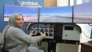 Uçağa binmeden pilot gibi uçuyorlar, simülasyon ile gökyüzüne hazırlanıyorlar