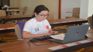 Uluslararası Bilgisayar Klavye Yarışında Türkiye Dünya şampiyonu oldu