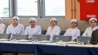 Üniversiteli aşçı adayları hünerlerini sergiledi