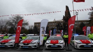 Uşakta emniyet ve jandarma teşkilatına 47 yeni araç