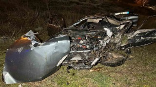 Uşakta otomobil şarampole devrildi: 2 ölü, 1 yaralı