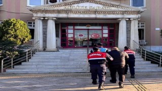 Uyuşturucu suçundan aranıyordu, Didimde yakalandı