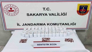 Uyuşturucu ve uyarıcı madde satacağı tespit edilen şüpheliyi jandarma yakaladı