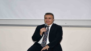 Vali Çiçek, Ardahan Üniversitesinde söyleşi programına katıldı