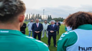 Vali Doğan ve Başkan Alemdardan Sakaryaspor ziyareti