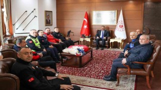Vali Hacıbektaşoğlu, AFADın 16. kuruluş yıl dönümünde kurum temsilcilerini kabul etti