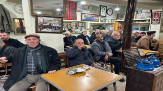Vanda soba başında 83 yıllık çay geleneği