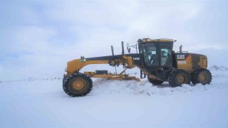 Vartoda 8 köy yolu ulaşıma kapandı