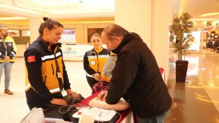 Vatandaşlara OED cihazı ve ilk müdahale eğitimi verildi