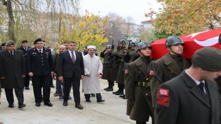 Vefat eden Kıbrıs gazisi son yolculuğuna uğurlandı