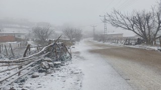 Vezirköprüde mevsimin ilk kar yağışı