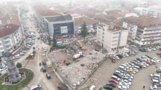 Vezirköprüde otopark ve meydan projesi için çalışmalar başladı