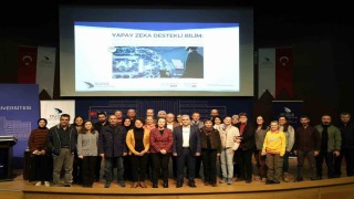 Yapay zeka destekli bilim anlatıldı