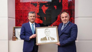 Yaş, CHP Lideri Özgür Özel ile Görüştü