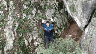 Yaşam için son çığlığı 4üncü gün duyuldu: Dağın zirvesinde mahsur kalan genç için ekipler seferber oldu