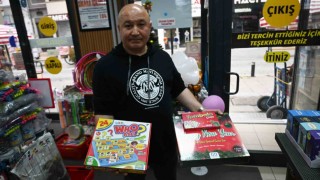 Yılbaşı öncesi hediyelik eşya ve süsleme talebi arttı