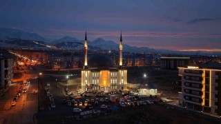 Yıldız Kardeşler Camii ibadete açıldı