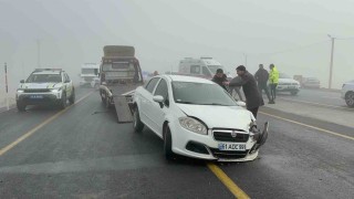 Yoğun sis Tatvanda zincirleme kazaya neden oldu
