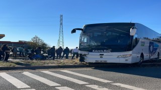 Yolcu otobüsü ile traktör çarpıştı: 1 yaralı