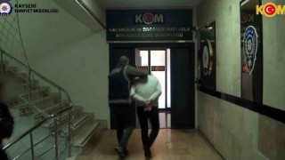 Yüksek maliyetli kanser ilaçlarını usulsüz şekilde temin edip kamuyu 88 milyon zarara uğrattılar