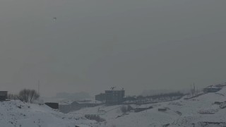 Yüksekovada yoğun sis uçak seferlerini durdurdu