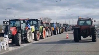 Yunan çiftçilerin Kipi Gümrük Kapısında traktörleriyle eylemleri devam ediyor
