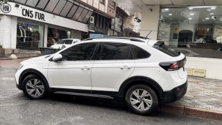 Zeytinburnunda park halindeki otomobile silahlı saldırı: O anlar kamerada