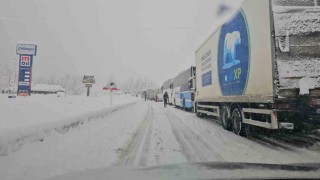 Zonguldak-Ankara yolunda trafik kilitlendi