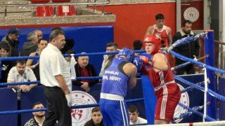 160 boksör ringe çıktı, Buse Naz Çakıroğlu sporculara destek verdi
