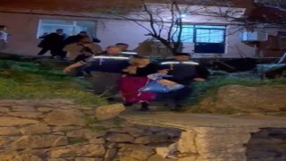 233 suç kaydı bulunan ve 216 yıl hapis cezasıyla aranan kadın yakalandı