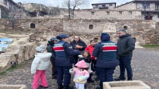 300e yakın vatandaşa kadına şiddetle mücadele anlatıldı