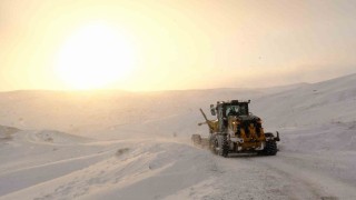 Ağrıda 110 köy yolu ulaşıma kapandı