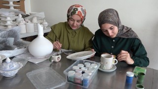 Ağrıda halk eğitim kurslarında kadınlar sayıca erkekleri geçti